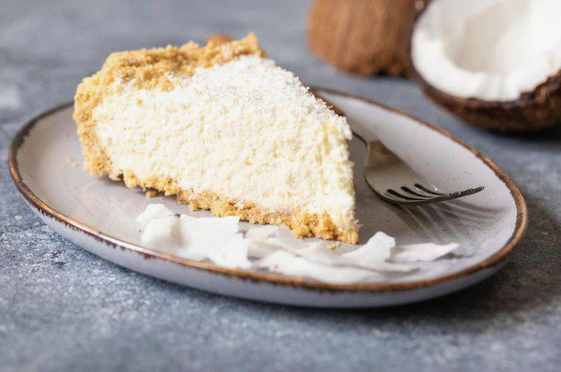 Przepis na pyszne ciasto kokosowe na biszkopcie